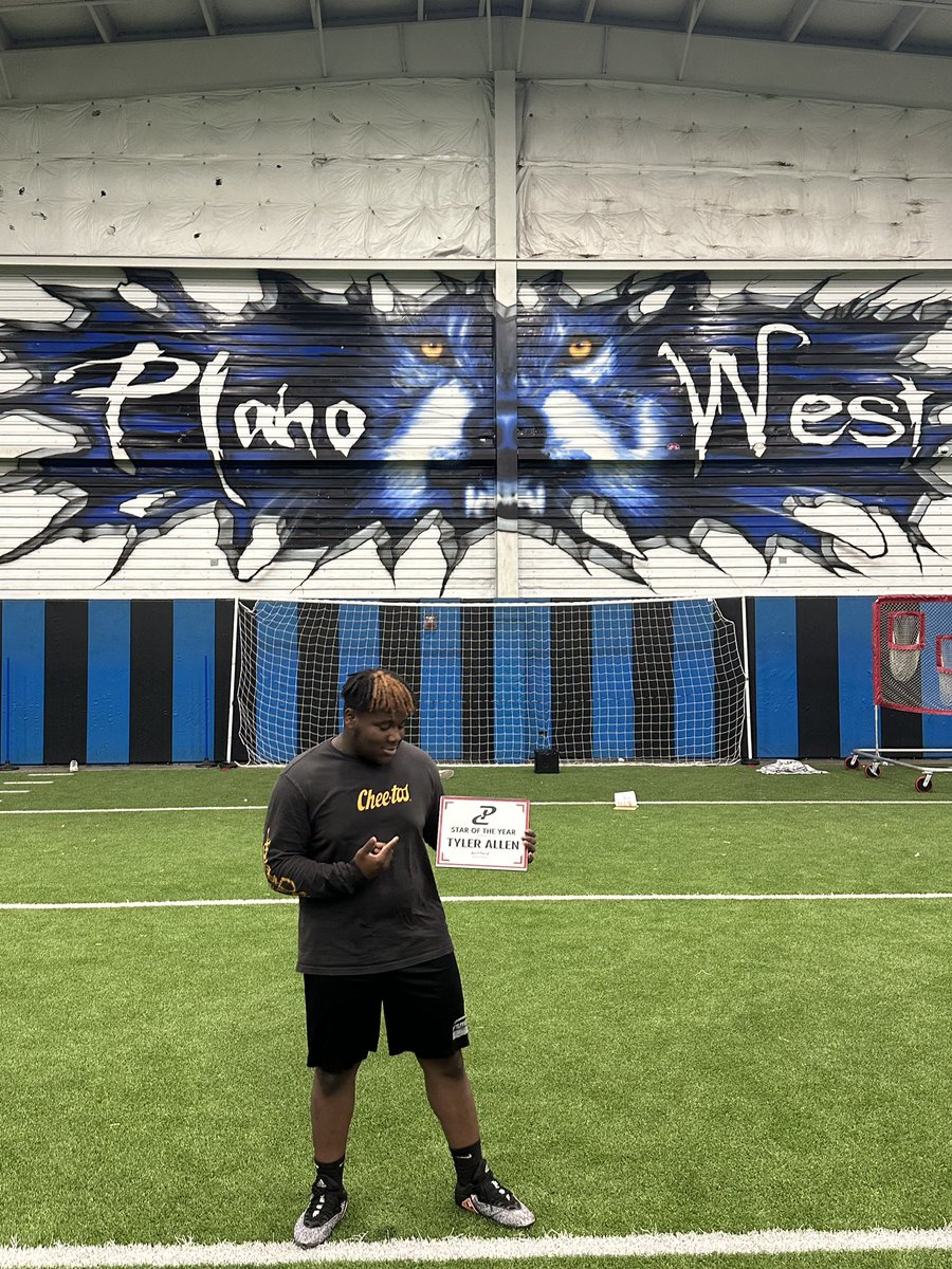 PCnowisthetime's tweet photo. What an unbelievable summer for @WolvesPlano! 

Kids bought in, and most importantly are ALL IN! 11 brothers are HARD TO BEAT. 

Congrats to our award winners, 100% club, and star of the YEAR : Tyler Allen 🔥 

Now it’s time to empty the bank 💰 https://t.co/tEDxUjtx6K
