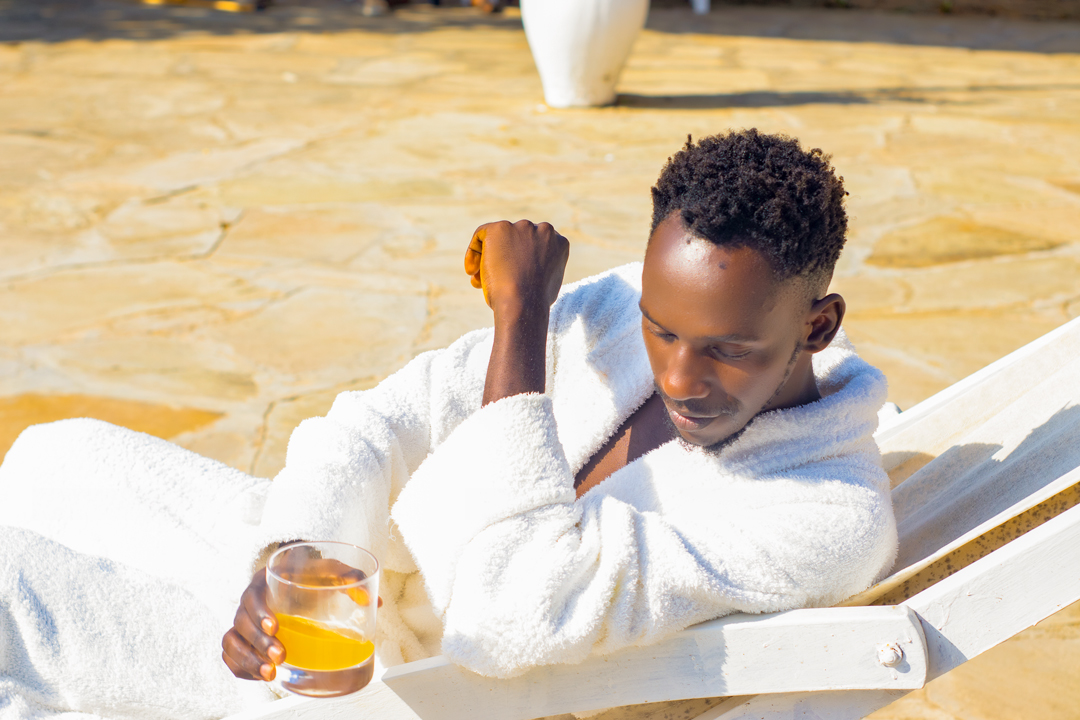 PillarWorksstud's tweet image. Video ya Abu Lovey sasa ipo kwenye ukumbi wa youtube.
youtu.be/2fFilQMrX0U