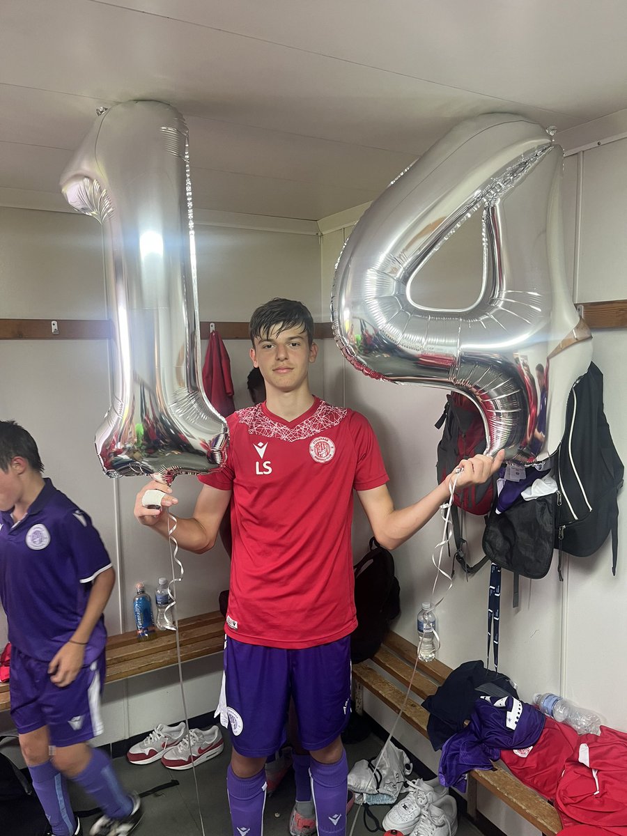 StevenageYouth's tweet photo. Happy birthday to this tournaments skipper. @SuperCupNI https://t.co/b2hmqqRTnz
