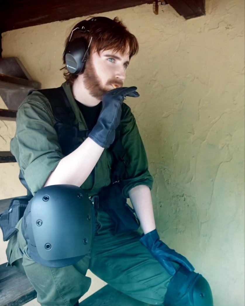 Some Pliskin propaganda to start this account!😌
_ _ _ _ _
#Cosplay #Cosplayer
#MetalGearSolid #MetalGearSolidCosplay #MGS #MGSCosplay  #SolidSnake #SolidSnakeCosplay #IroquoisPliskin #IroquoisPliskinCosplay