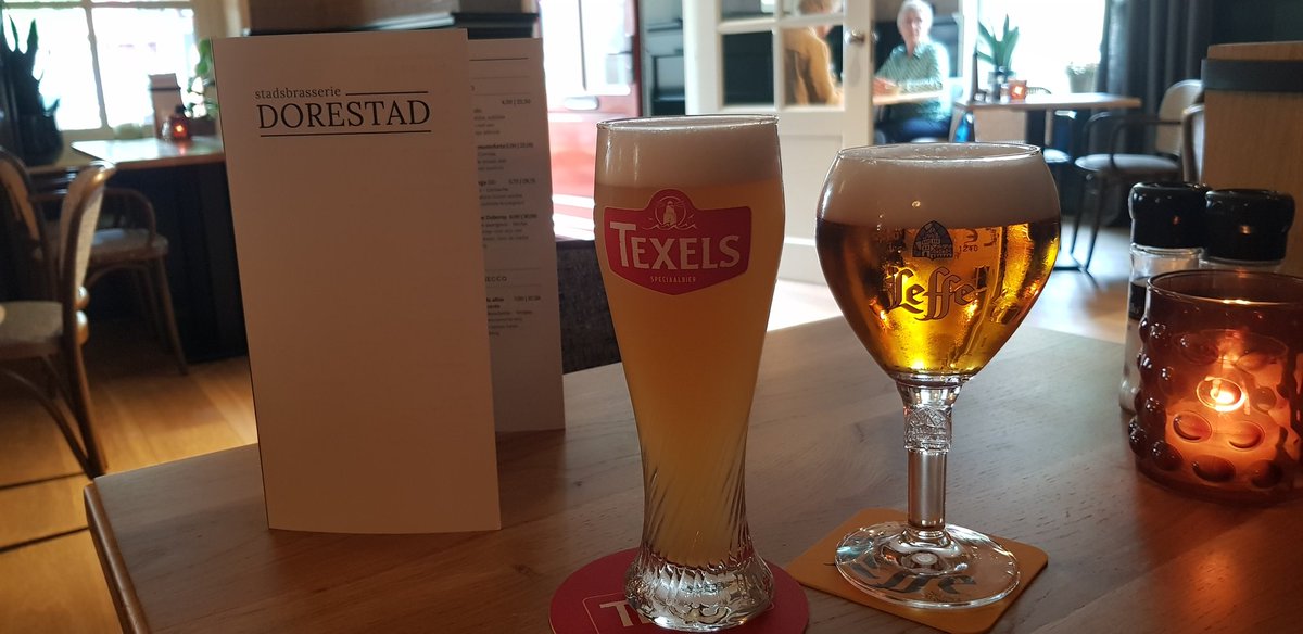 beersjes's tweet photo. De kermis in #Wijk #bij #Duurstede hield ons niet van het door de regen gaan richting het centrum...
En bij regen maar naar binnen...
Het biertje smaakte overigens heerlijk... https://t.co/Q1wOKyp0eT