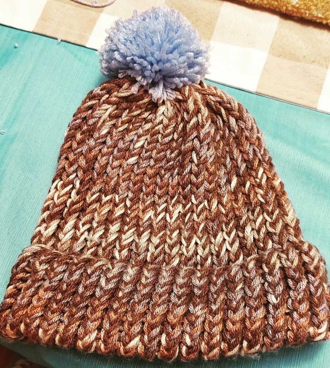 hatswithpurpose's tweet photo. Some brown hats I made 
🧶: 
----------
#loomknitting #yarn #yarntok #knittinglover #looming #iloveyarn #iloveknitting #crochet #crochetknit #crochetyarn #amigurumi #crochetamigurumi #handmade #homemade #loomcraft  #loomknithobby #crafts #crafting #hobby https://t.co/QYAiCyinek