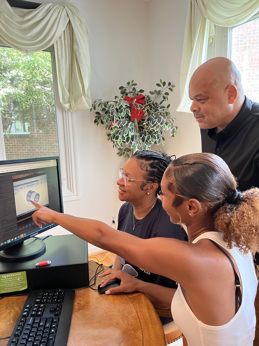cobbjrr4's tweet photo. @USAEOP 
At North Carolina A&amp;T State University @ncatsuaggies , students in the UNITE program learn about #3dmodeling using @adskFusion360 to design 3D parts and 3D assemblies. https://t.co/Rjypp4rNmI