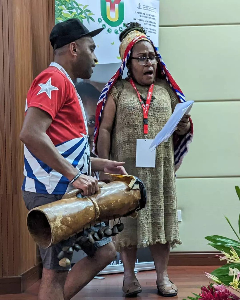 ronnykareni's tweet photo. So humbled to have joined sister Esther Haluk's powerful Nyayanyian Sunyi - Silent Song - presentation at the 7th #MACFest Symposium, hosted by the National University of Vanuatu and Vanuatu Kaljoral Senta. https://t.co/FaxoTuozXW