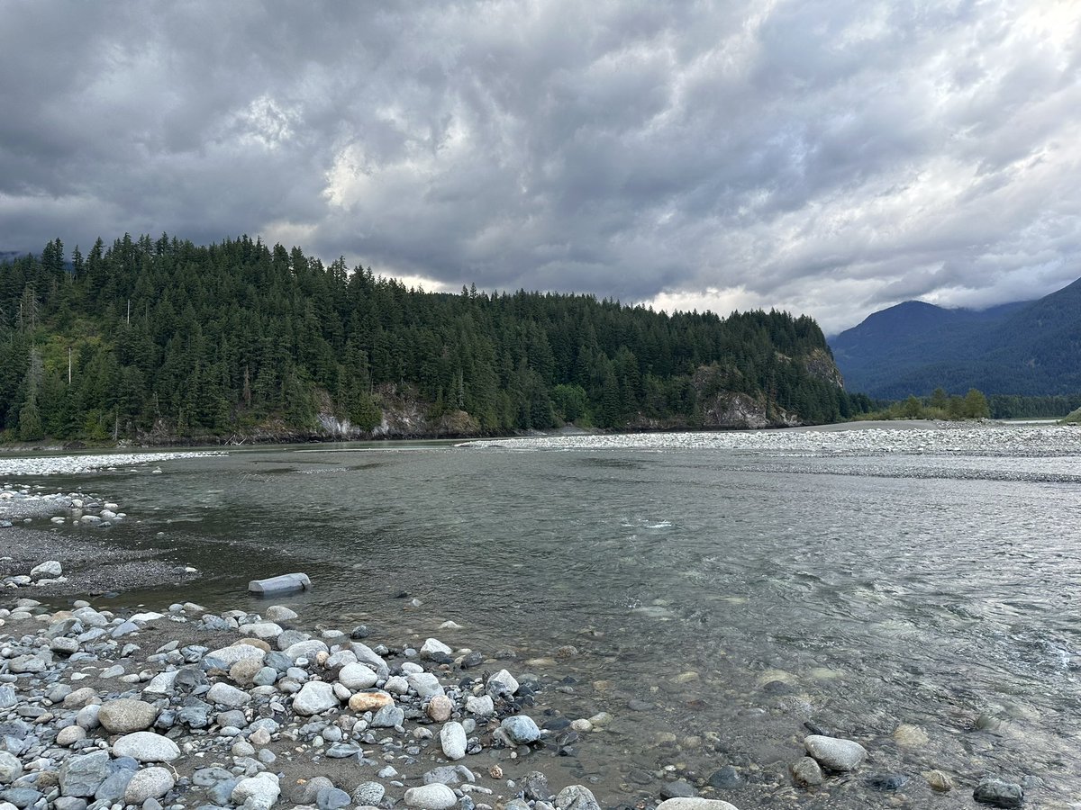sforseth000's tweet photo. A small sample of pictures I took during my recent mini vacation in the Hope, Cascade and Fraser Canyon areas #ExploreHCC @TourismHCC #HopeBC #HellsGateBC https://t.co/TUAhXZmHK5