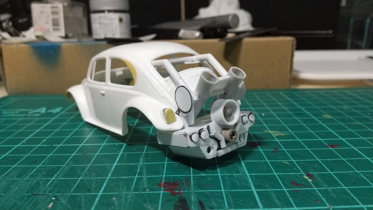 DocraftRc's tweet photo. エンジン作った。四駆なのでモンスタービートルトレイル風にします。
#monsterbeetle #ワイルドミニ四駆 #モンスタービートル https://t.co/QC0jUbtxPI
