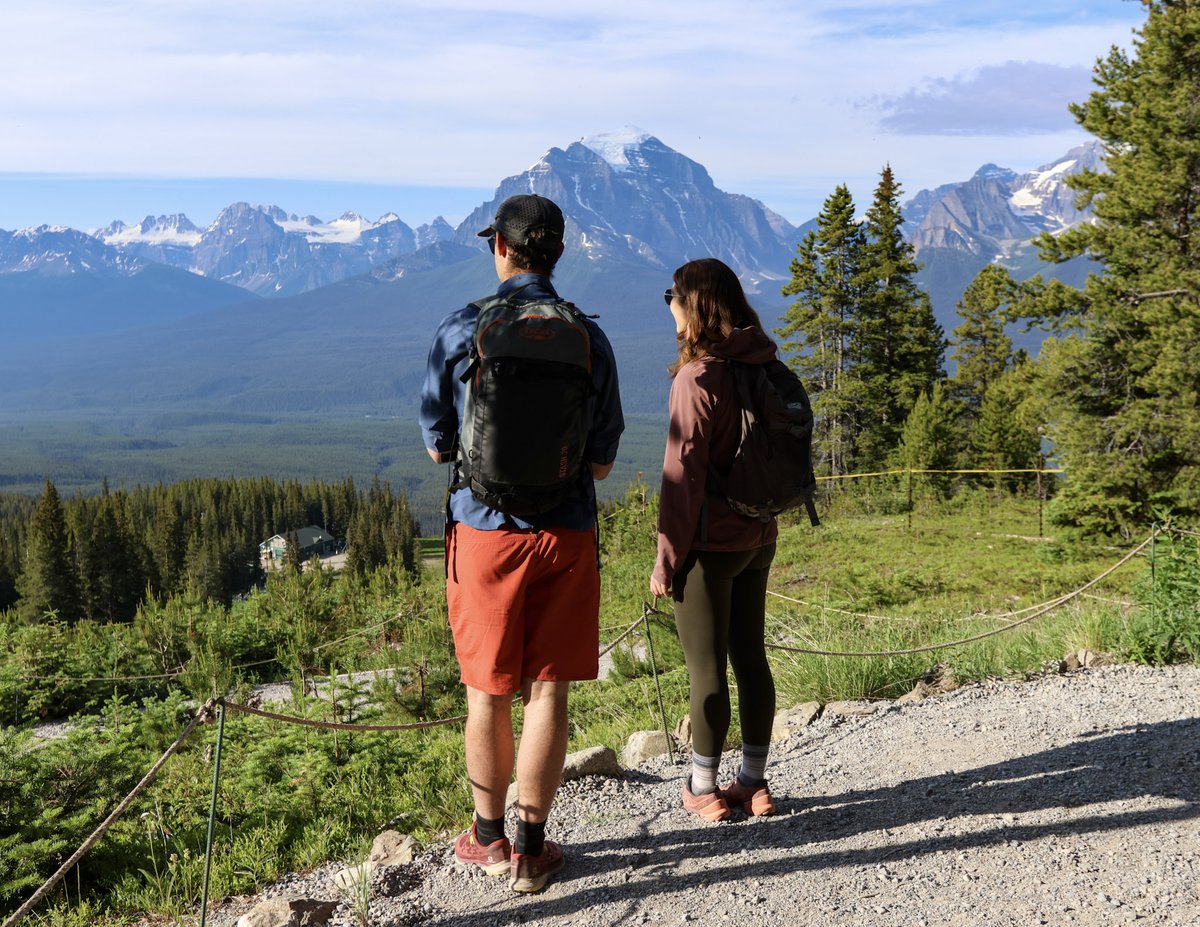 Lake Louise Ski Resort & Summer Gondola tweet media