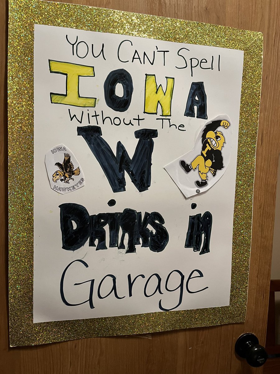 Our Iowa RAGBRAI team is so fortunate to have great hosts all week! Thanks Grace for the signage!
#IOWARAGBRAI