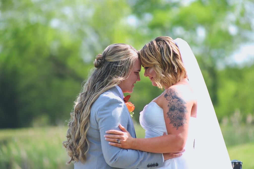 Arkbridalshow's tweet photo. We're thrilled to welcome wedding pro Kelsey Elyse Photography to the Aug. 6 Bridal Show! The best part? She's giving you $300 off a wedding package! Stop by and chat with her to see if she can capture your perfect wedding day! 
Click to learn more: https://t.co/V1RItw1h4p https://t.co/QbRmOpQ6vN