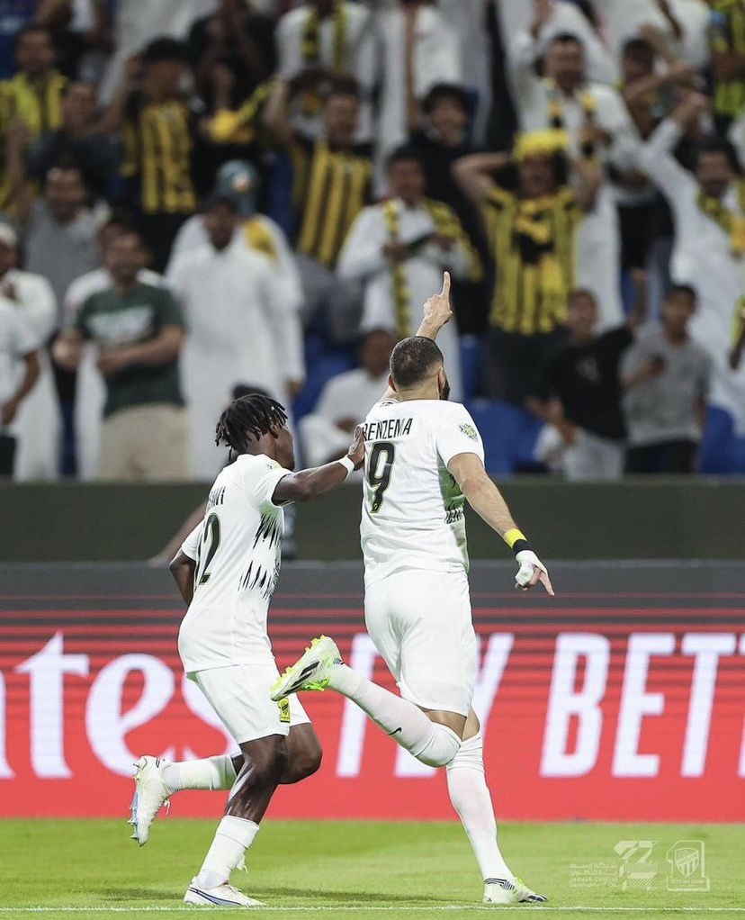 Karim Benzema tweet media