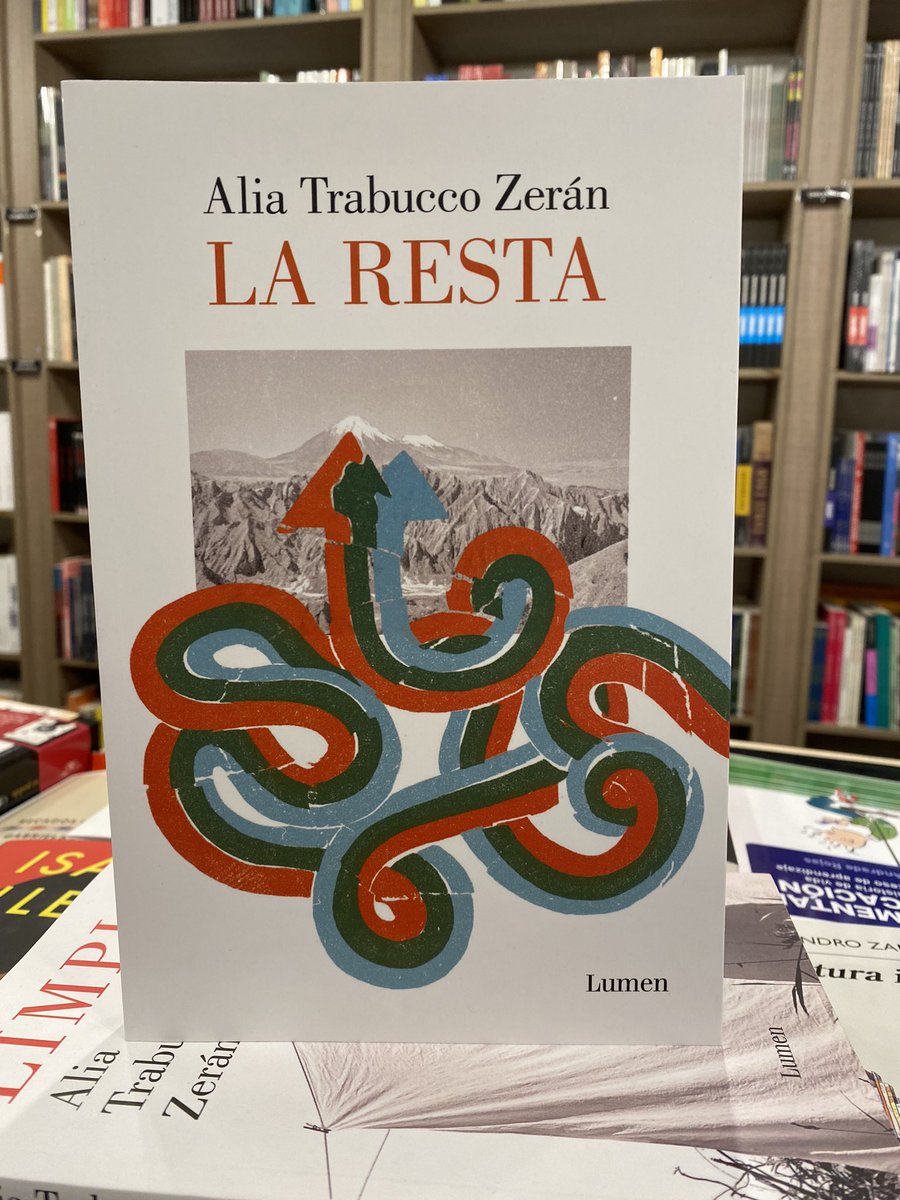 QueLeoForestal's tweet photo. El debut literario de Alia Trabucco recuperado por @LumenEdit . Una novela que golpea . #LaResta ya está disponible en el forestal y también online en nuestro sitio https://t.co/U3xfjx4tL5 con despachos o retiro en tienda.
Ven al forestal, mucho más que comprar un libro. https://t.co/b8fGNCCdh4