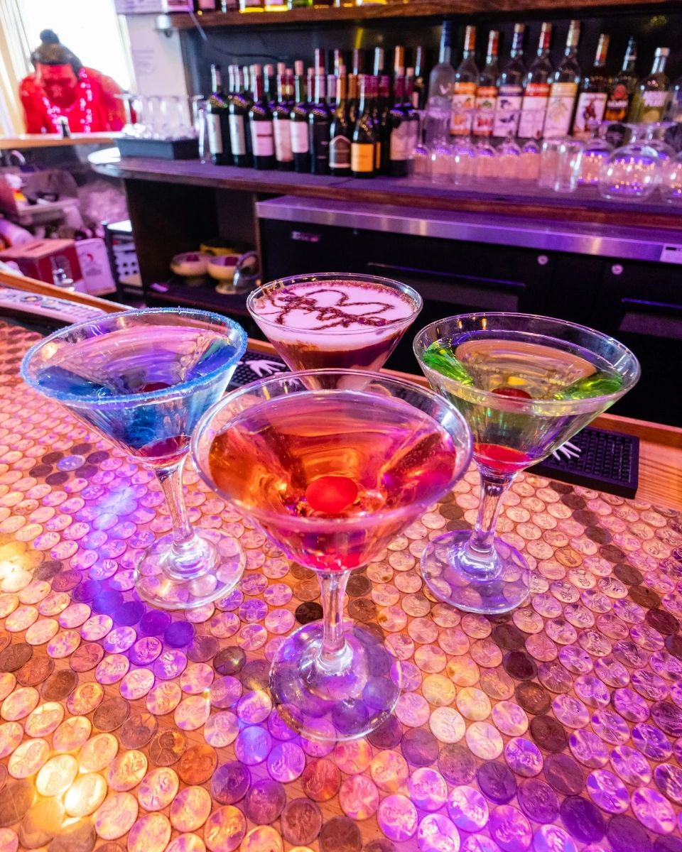 KumeJapanese's tweet photo. Cheers to a fantastic evening at Kume! Our full bar offers a wide selection of drinks to complement your meal perfectly. What's your favorite cocktail? Share with us! #SipsAndBitesInAugusta https://t.co/dwPlfmDosG