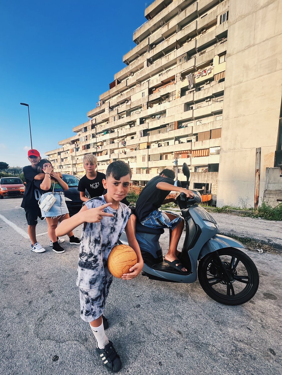 LuchinoGatti's tweet photo. GUAGLION’ E MIEZ’A VI https://t.co/9ulr9lVk9y