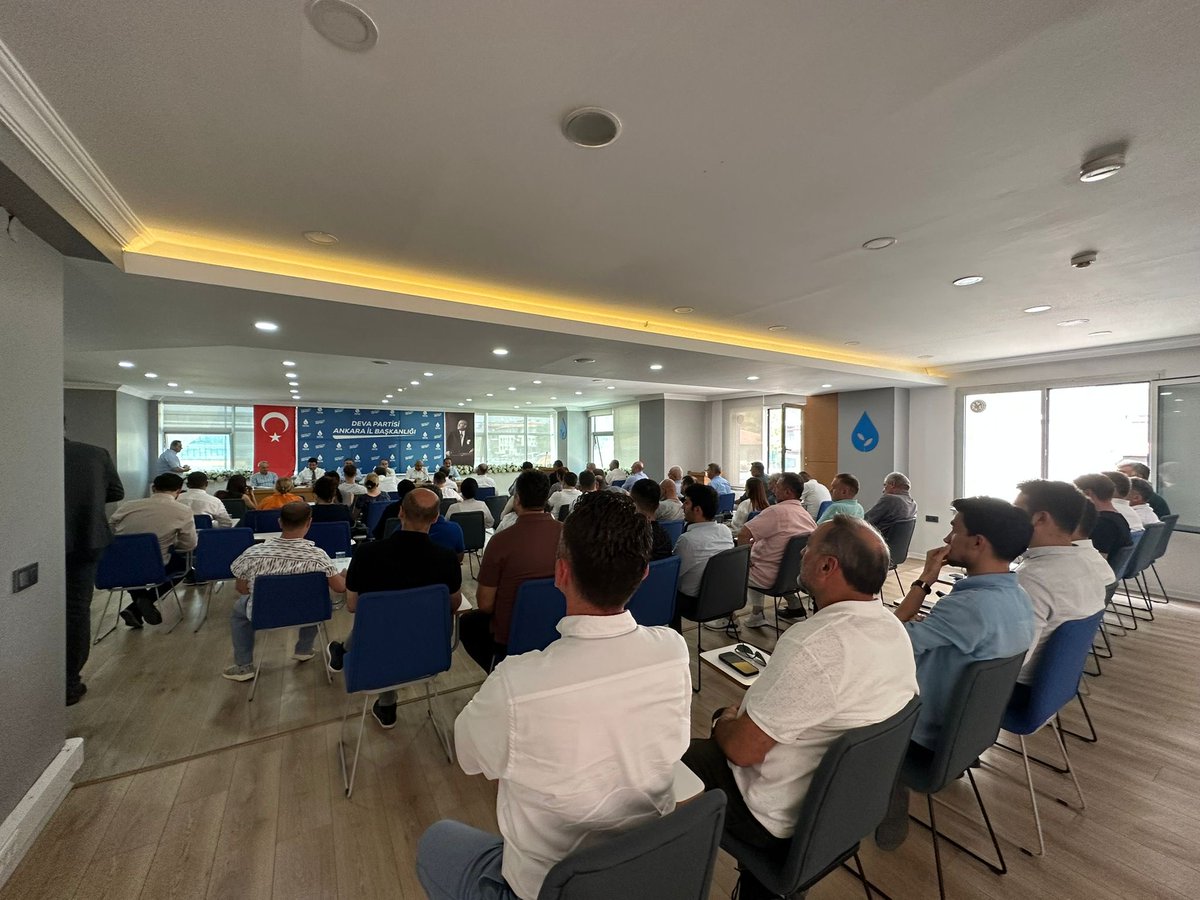 Deva partisi Ankara il yönetimi ve ilçe başkanlarımızla geniş ve faydalı bir değerlendirme toplantısı  yaptık. Katılan yol arkadaşlarımıza teşekkür ediyorum.