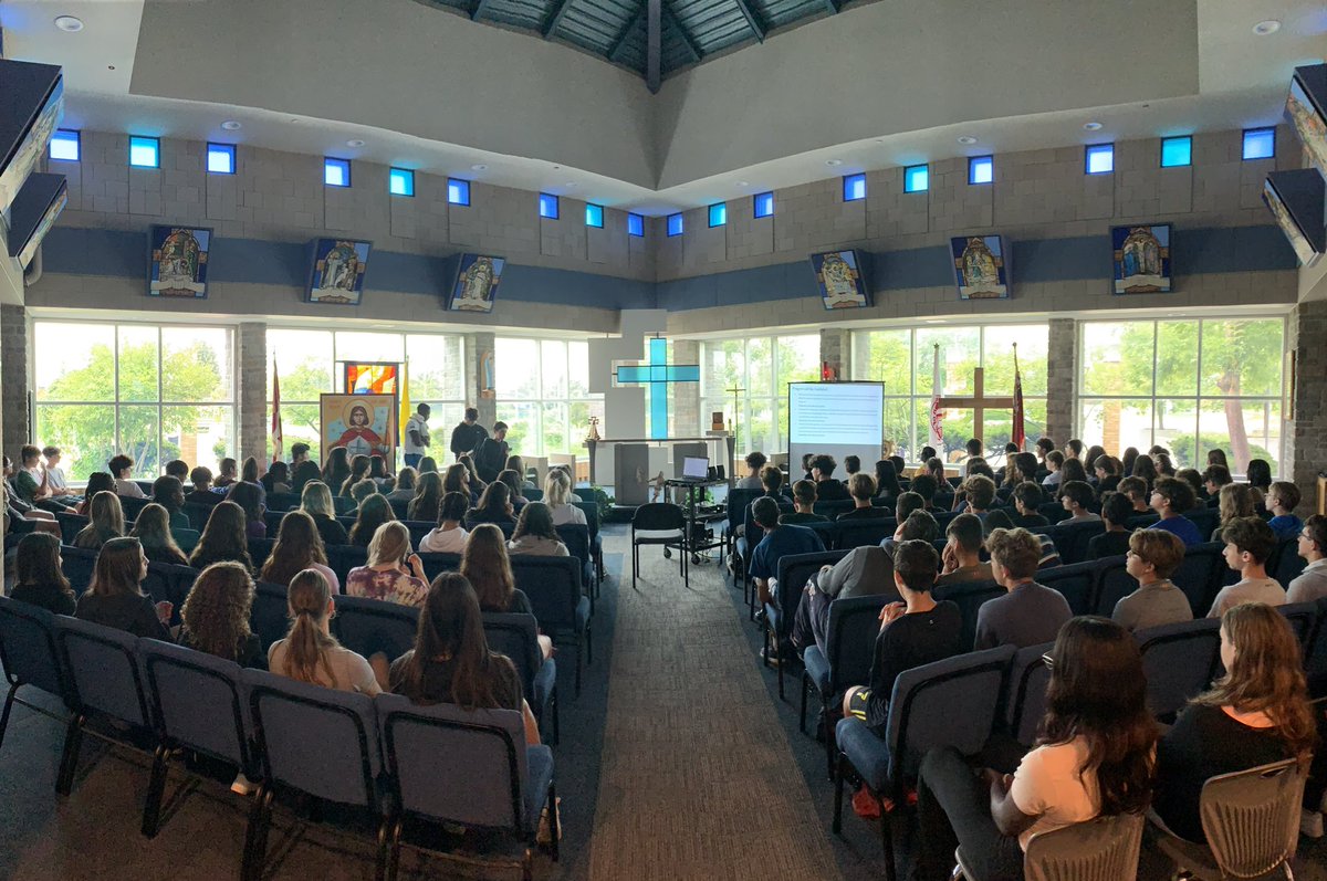 As we transition toward summer mode and finish the kickstart program, <a href="/stJOANchs/">St. Joan of Arc CHS</a> students participated in a liturgy inside our school's chapel🙏🏽 
<a href="/YCDSB/">York Catholic District School Board</a> <a href="/ConEdDept/">ConEdDept</a> #CatholicEducation #EnjoyYourSummer #SeeYouInSeptember