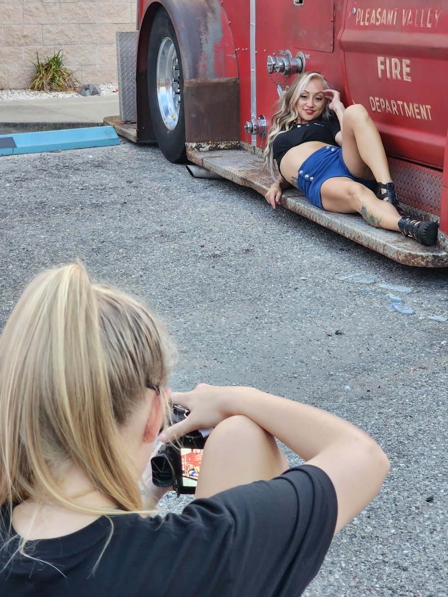 FLFSNSFW's tweet photo. BTS Shot with our host @glamfarmgal and one of our great photographers @ rollsrobey ✨️📸

Mark your calendar our next event is August 20th!! 

All content creators welcome 🚨Come showcase your art, clothing, music, any thing!! ✨️ 

https://t.co/tW9LsmDMm0  for more 🔥 #flfs https://t.co/2uUaugyAu1