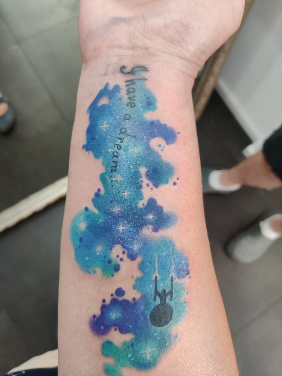 UliSchle's tweet photo. Still healing, but already pretty 🥰 #startrek #tng #Enterprise https://t.co/7lVAUQORiX