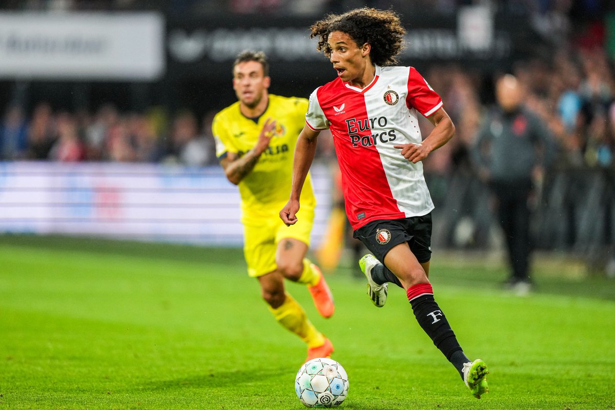Feyenoord's tweet photo. Gjivai Zechiël. 👏 https://t.co/OAoWDobV7b