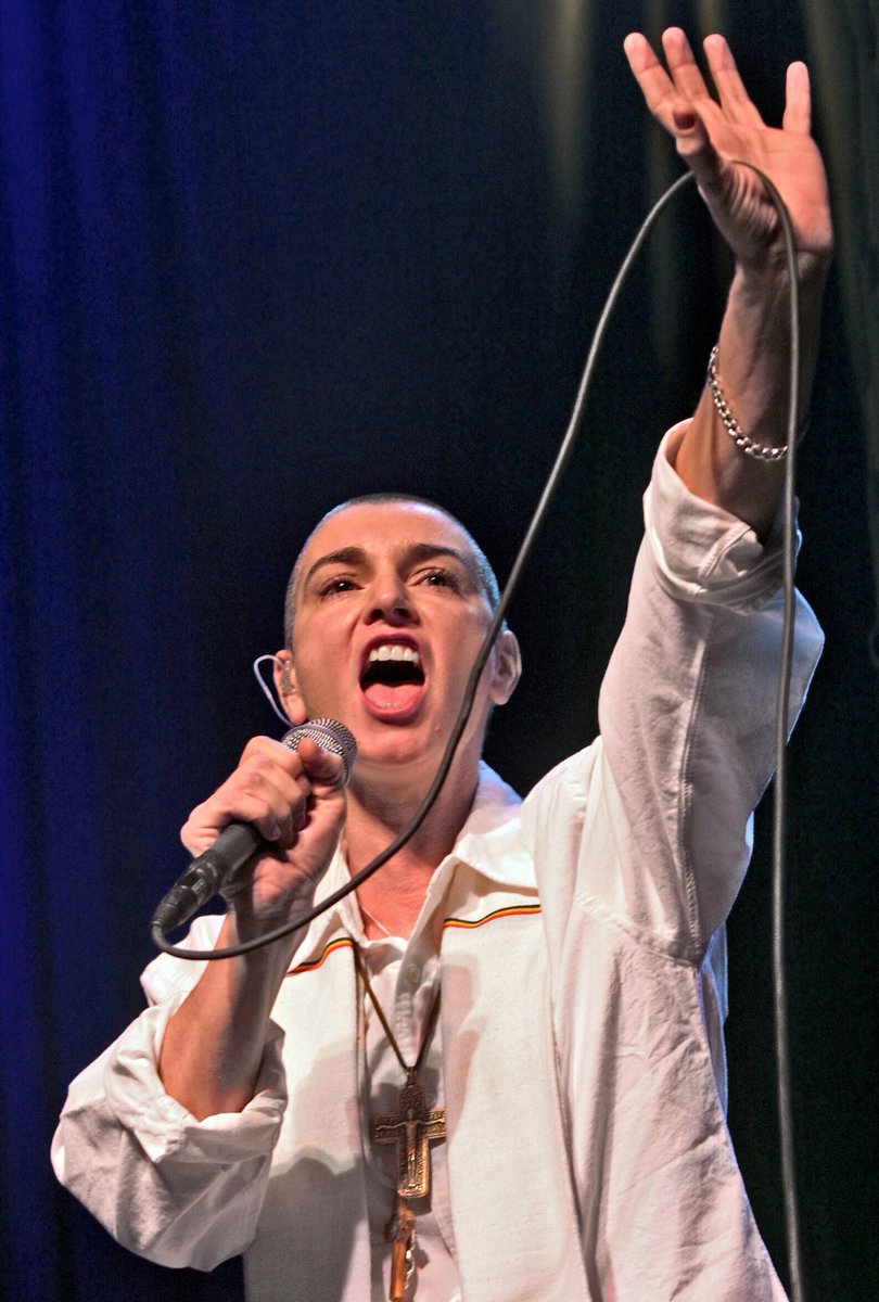 Back in 2005, Sinead O'Connor shared her voice with us on the 9:30 Club stage. Rest well Sinead, thank you for everything. m.mixcloud.com/JaHazie/sinead…