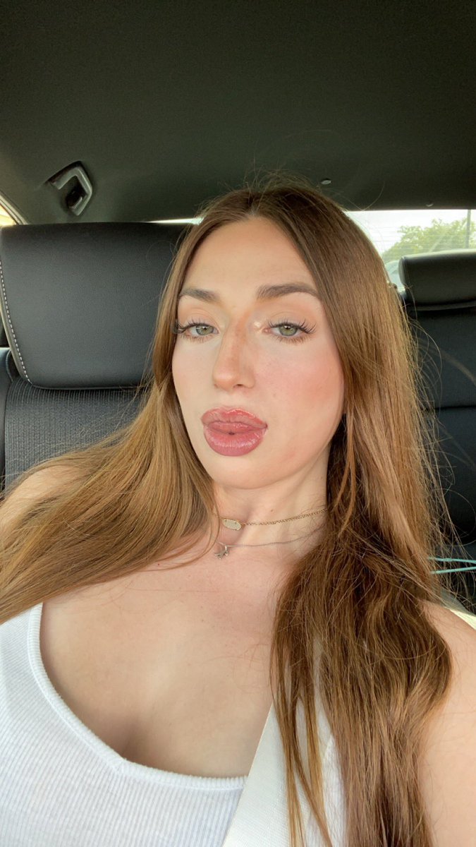 kitkatxo08's tweet photo. ✨glowing✨ https://t.co/wTc3RuQnIH