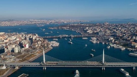 Plan, Program, Proje (PPP)
deyince aklıma hep
Haliç Metro Köprüsü gelir..

Durak köprünün ortasında..