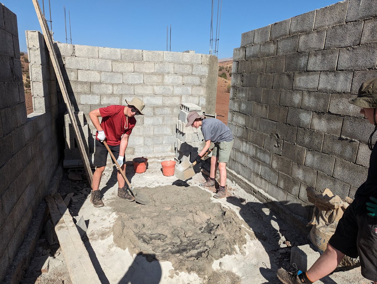 ExpeditionsTAHS's tweet photo. First day at the project in Tagleft. Hard work in the morning, then making our own fun in the afternoon to avoid the heat. https://t.co/G7yTjr5VnZ