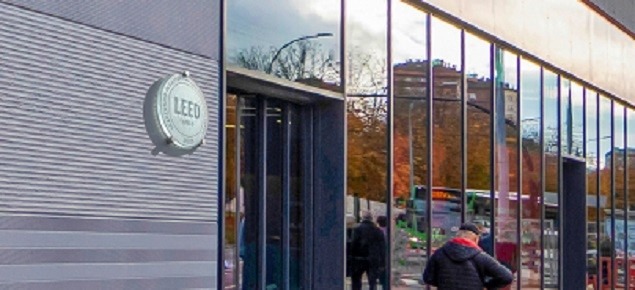 EROSKI obtiene el certificado LEED Gold por su tienda #sostenible. Conseguido reducir un 50% el consumo de energía respecto a una tienda estándar y la energía que usa es 100% renovable
<a href="/EROSKI/">EROSKI</a>  <a href="/Corresponsables/">Corresponsables</a> 
#TiendaEcoeficiente #Comerciosostenible #ODS
corresponsables.com/actualidad/cer…