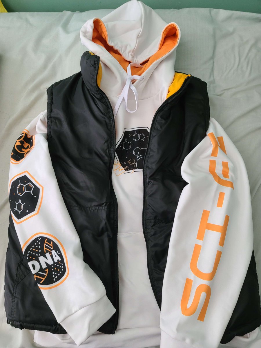 SnshnWngstr's tweet photo. This #Pomatomaster drip goin RIDICULOUS 🧬😎

I knew it would look good w/ the jackets I have

(jacket not included) https://t.co/sn7wZS3VAi