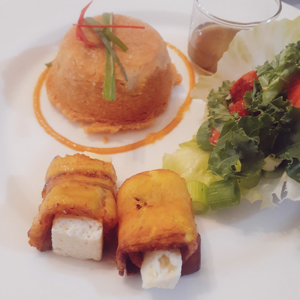 Menú Almuerzos y cenas todos los días / Recuerda que debes contactarnos para pedidos con mínimo 24 horas de antelación. Atención personalizada   +584143249312 Delivery #polvorosadepollo #menu #Caracas