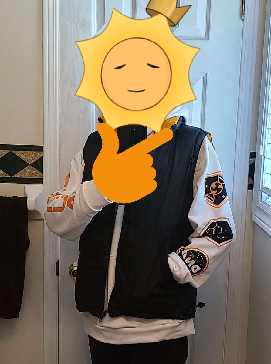 SnshnWngstr's tweet photo. This #Pomatomaster drip goin RIDICULOUS 🧬😎

I knew it would look good w/ the jackets I have

(jacket not included) https://t.co/sn7wZS3VAi