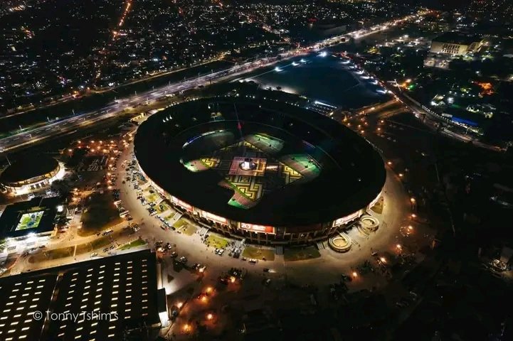 BasangoNabiso's tweet photo. #Kinshasa: IX jeux de la francophonie, Admirons la vie du ciel de Stade de Martyrs. @BasangoNabiso https://t.co/rXlgog3Drc