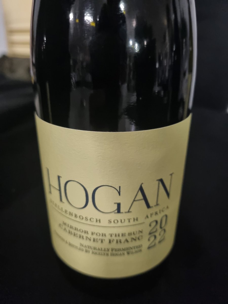 KyleLikesWine tweet media