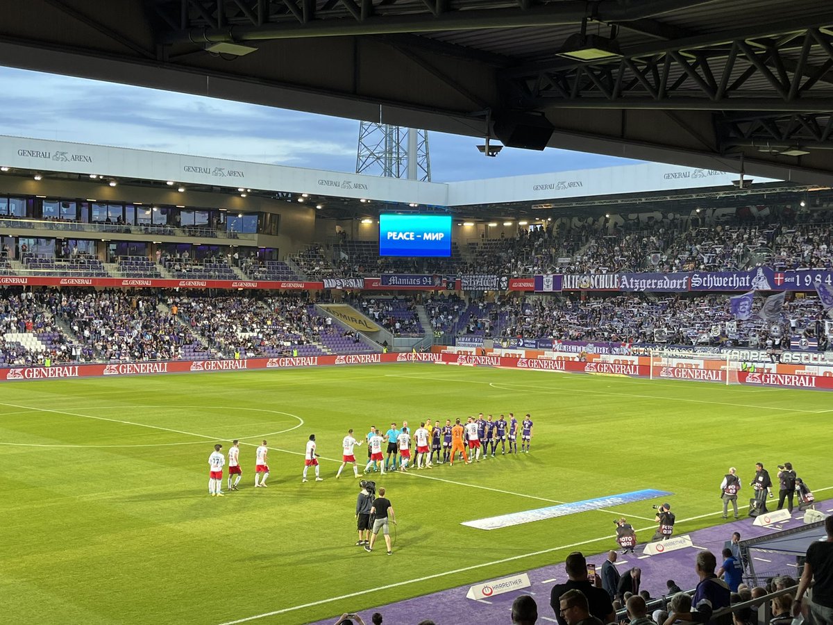 braun_at's tweet photo. Endlich wieder: Austria Wien spielt international…. 🎶Auf gehts Veilchen! #fakfkb #FAKLive https://t.co/C4vqdTXN8D