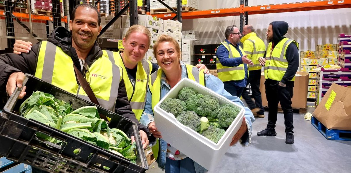 matt_chapman8's tweet image. Fantastic day at @LochLevenLarder fantastic grower! Days like this are great for our chefs, to get out of the kitchen and see what is involved and appreciate what goes into getting their produce to them every day! @AngelHillFood @Academy_Food_UK @OCSUK_IRE @MattVernonChef