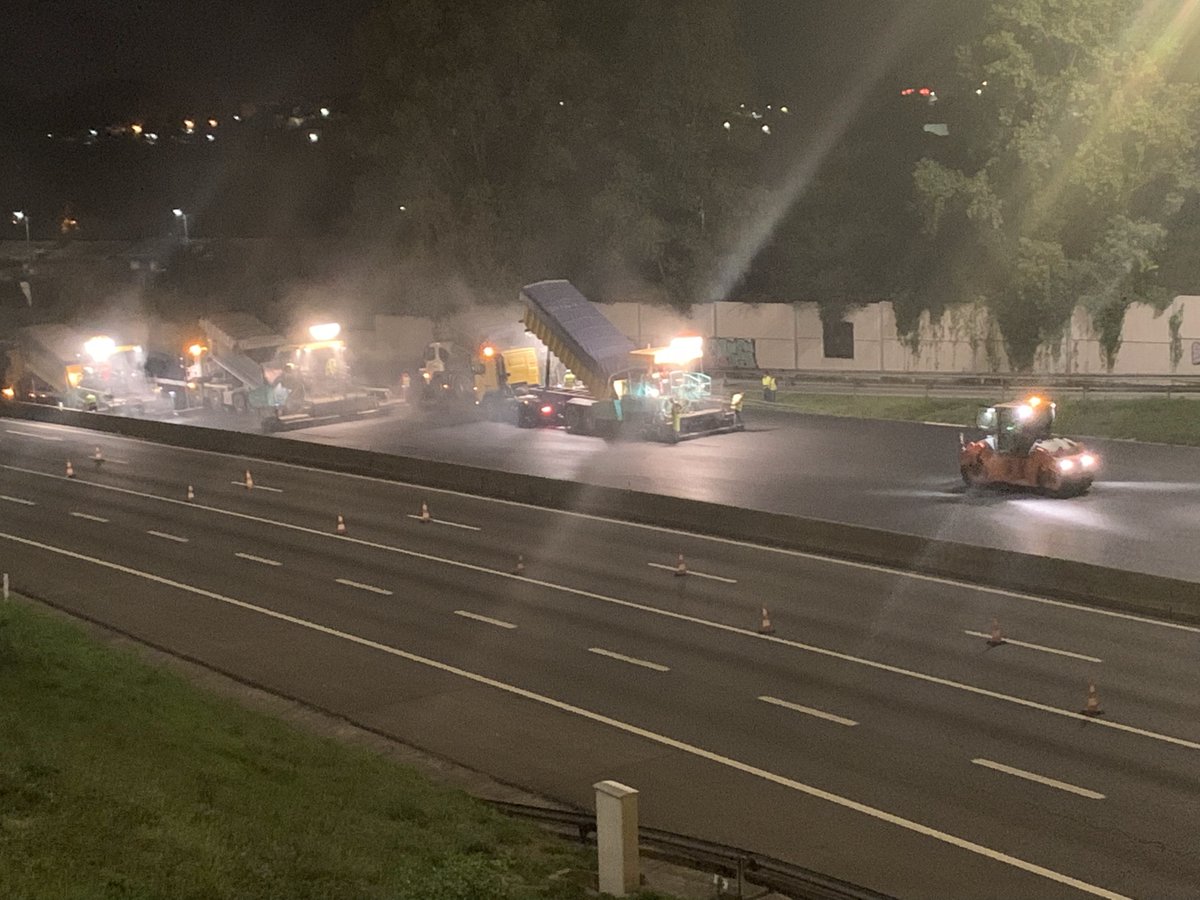 GabrielCoutoSA's tweet image. Building change for 75 years

Sustainability has become an increasingly important aspect in the construction industry, including in the area of road #paving . Recovered bituminous mixes (RBM) offer several advantages over conventional #bituminous mixes. 1/3