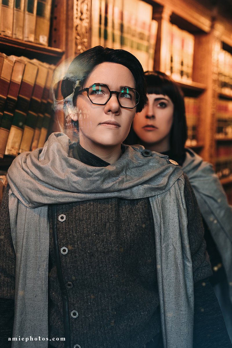 Cowbuttcrunchie's tweet image. 💀 𝕾𝖎𝖝 𝖋𝖔𝖗 𝖙𝖍𝖊 𝖙𝖗𝖚𝖙𝖍 𝖔𝖛𝖊𝖗 𝖘𝖔𝖑𝖆𝖈𝖊 𝖎𝖓 𝖑𝖎𝖊𝖘. 💀

From The Locked Tomb by @tazmuir
Photo @amiephotos 
Palamedes @Cowbuttcrunchie | Camilla @turnfolio