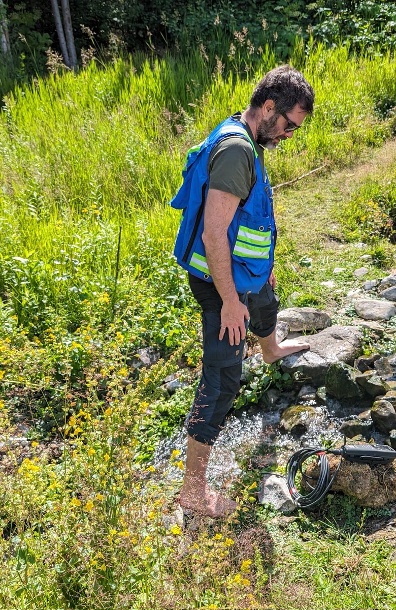 The barefoot hydrogeologist: @TakesAMulligan. Getting ready to sample the Warm Springs, Atlin BC. #hydrogeology @iahcnc