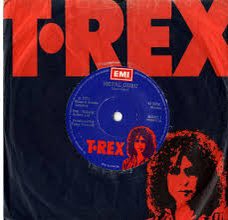 #45sUnder3

Day 27

T. Rex - Metal Guru [ 2:26 ] 💚

🎧 youtu.be/tUqAGoPtfto