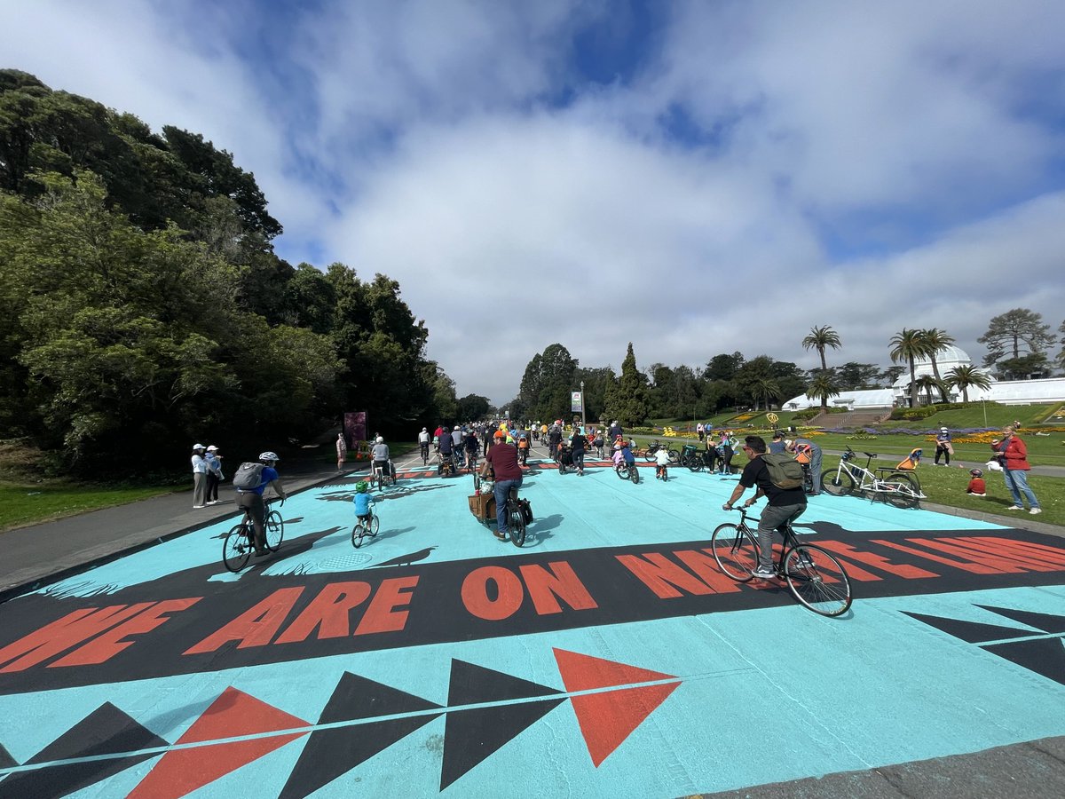LukeBornheimer's tweet photo. Want to meet @Streetfilms (and maybe be in one of their videos) while riding Car-Free JFK Promenade and Great Highway Park?

Join me and other friendly people of all ages and abilities on Saturday at 10 AM on JFK Promenade at the Conservatory of Flowers.

Share and invite others! https://t.co/Deu5mid3Tu
