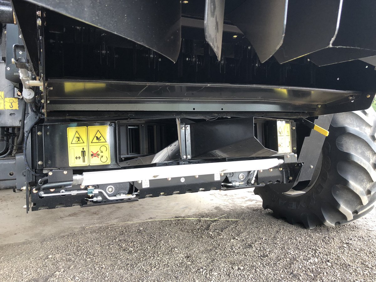 Good to be at the Carrington REC yesterday morning for training on their <a href="/redekopmfg/">Redekop Mfg.</a> seed control unit. Looking forward to the research and extension that comes from testing this machine, with <a href="/agronomizeNDSU/">Mike Ostlie</a> and <a href="/NDSUWeeds/">Joe Ikley</a> leading the effort.