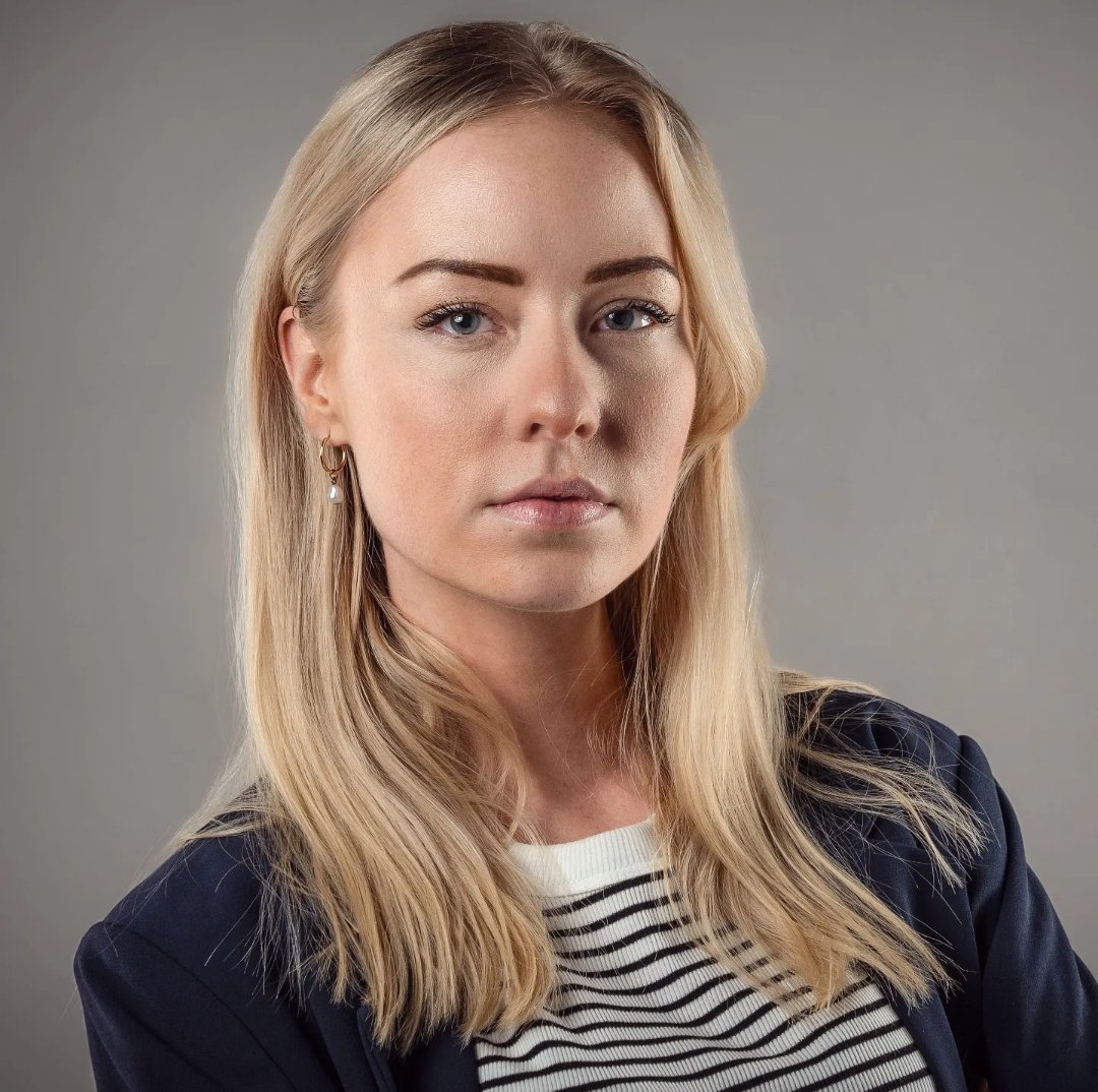 NBangen's tweet photo. New headshots ☺️❤️ #actor #headshot #actorsheadshot #actress https://t.co/DJ4iqQoqoc