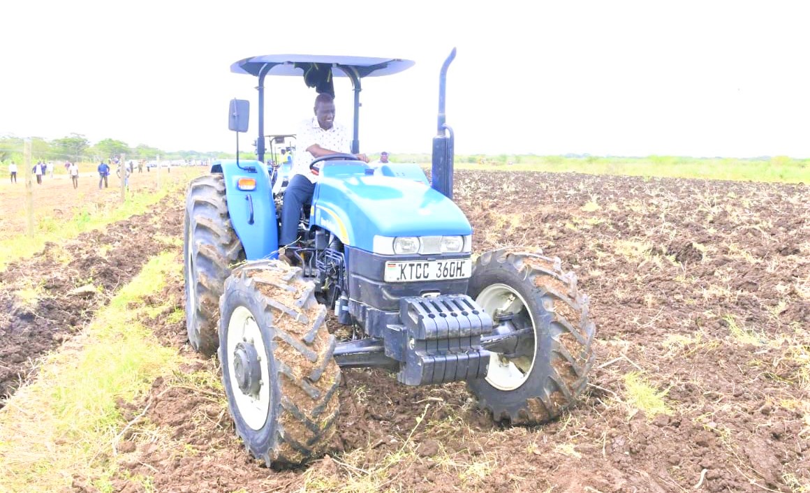 Roba_Liban_Duba's tweet image. 6.I'd like to extend my heartfelt gratitude to H.E. The President for gracing this occasion with his esteemed presence and for the committed support of the Kenyan Government. His belief in #TDIP's vision &amp;amp; mission has been a guiding light throughout this endeavor. #FoodSecurity