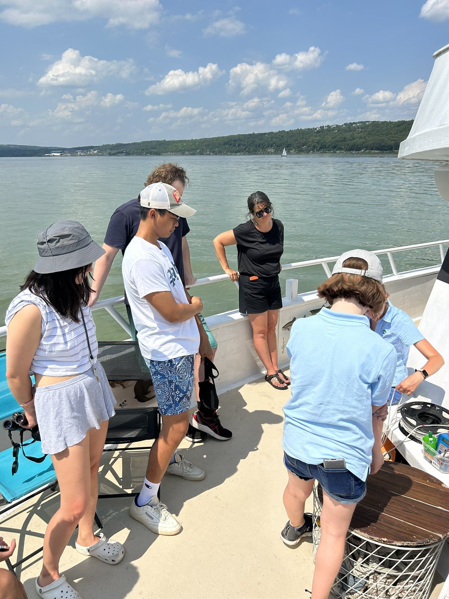 CornellBiolabs's tweet photo. Summer @CornellSCE students enjoyed learning about field research, experimental design & climate change on the Floating classroom on Cayuga Lake. Great reflections on their experiences in the following lab! #cuinthelab #flx #ithaca #summerschool
https://t.co/IDTEo0caaV… https://t.co/WBIj1fUvLX