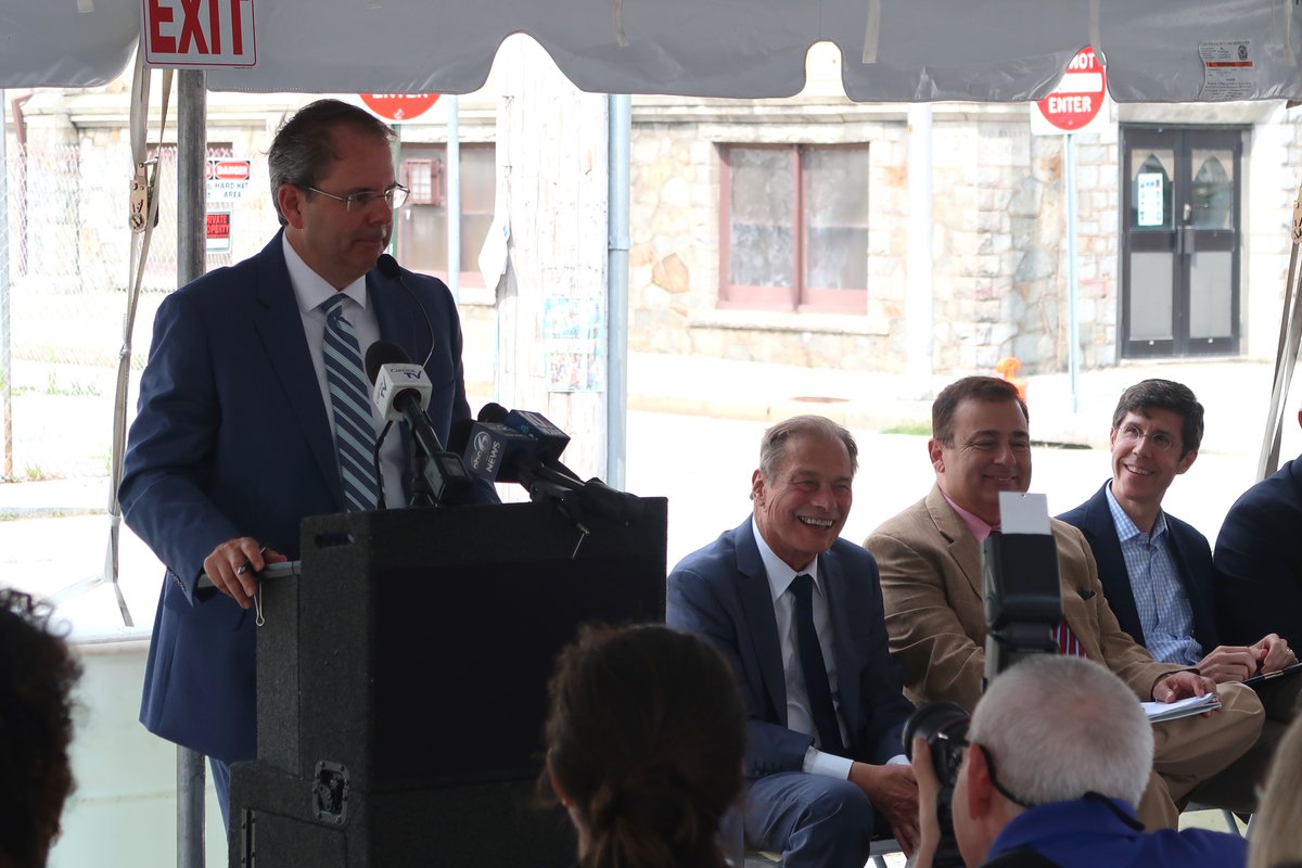 RISenate's tweet photo. .@SenatorRuggerio joined community leaders and partners in Providence's Fox Point neighborhood this morning to celebrate a project that will turn Parcel 9 in the I-195 Redevelopment District into a mixed-use, mixed-income family development.

Learn more: https://t.co/RNh7DSfPHE https://t.co/1urm5ajsvK