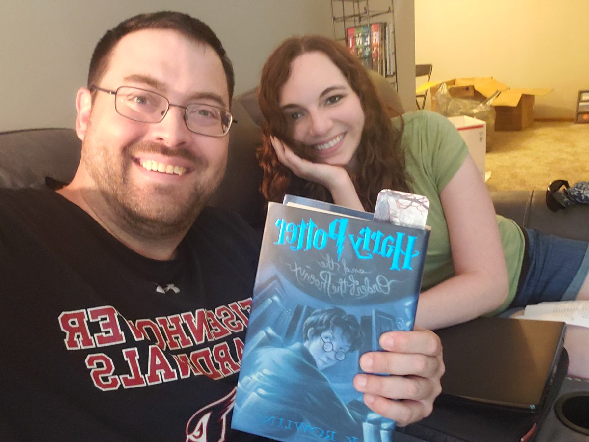 HogwartsAPod's tweet photo. Nothing like a #podcast #recording day!

#harrypotter #hogwarts #hogwartsapod #wizardingworld #podcast #podcasting #orderofthepheonix #HogwartsLegacy #booktwt https://t.co/l38ta9juUi