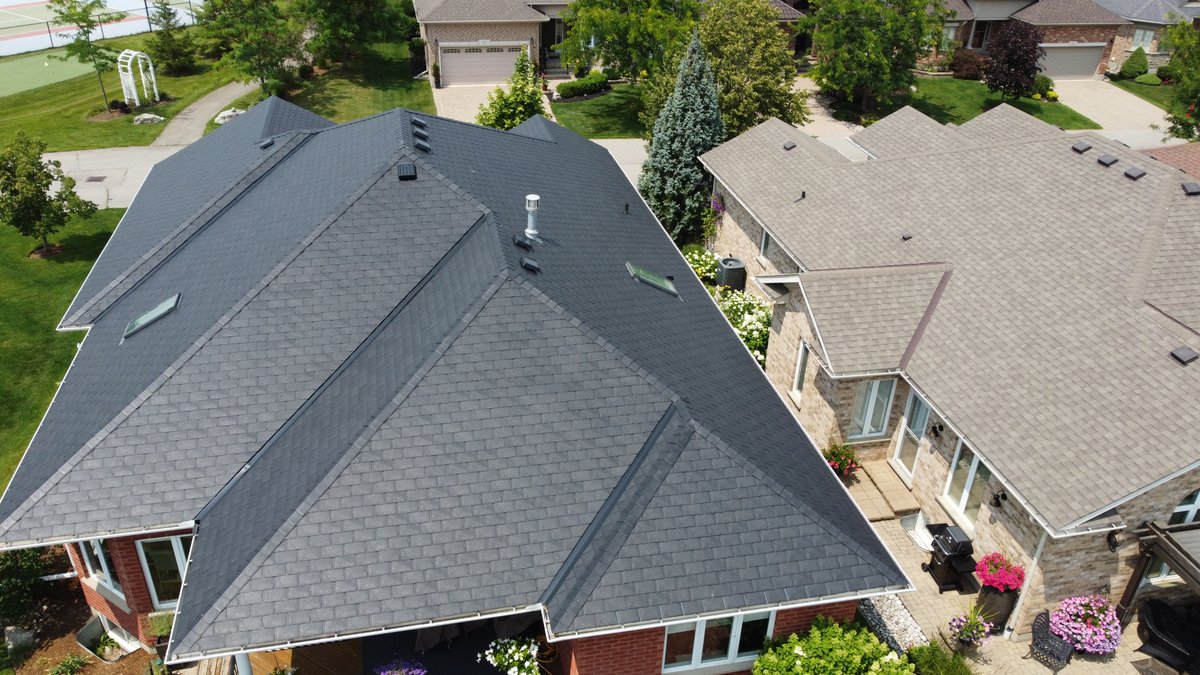 NWRoofing1978's tweet photo. An amazing bird's eye view of our recent #AuthenticRoof install in the Stonecroft Community of #NewHamburgON.
Authentic Roof engineered roofing slate is the perfect blend of beauty, sustainability, and lasting performance.
Ask us about it today! https://t.co/aNRJNRvvwX