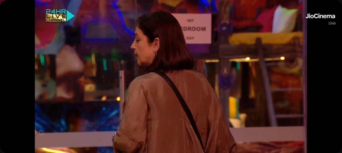 _shikharai's tweet photo. She said to manisha (not directly to her face) : that last week mai jaa hi rahe ho , fir khelte rehna bigboss apne ap sai 
May your popularity increase
#ManishaRani𓃵  #PoojaBhatt #BigBossOTT2  agr manisha bahar nikli then i will consider it scripted https://t.co/FJoH4AyXc3