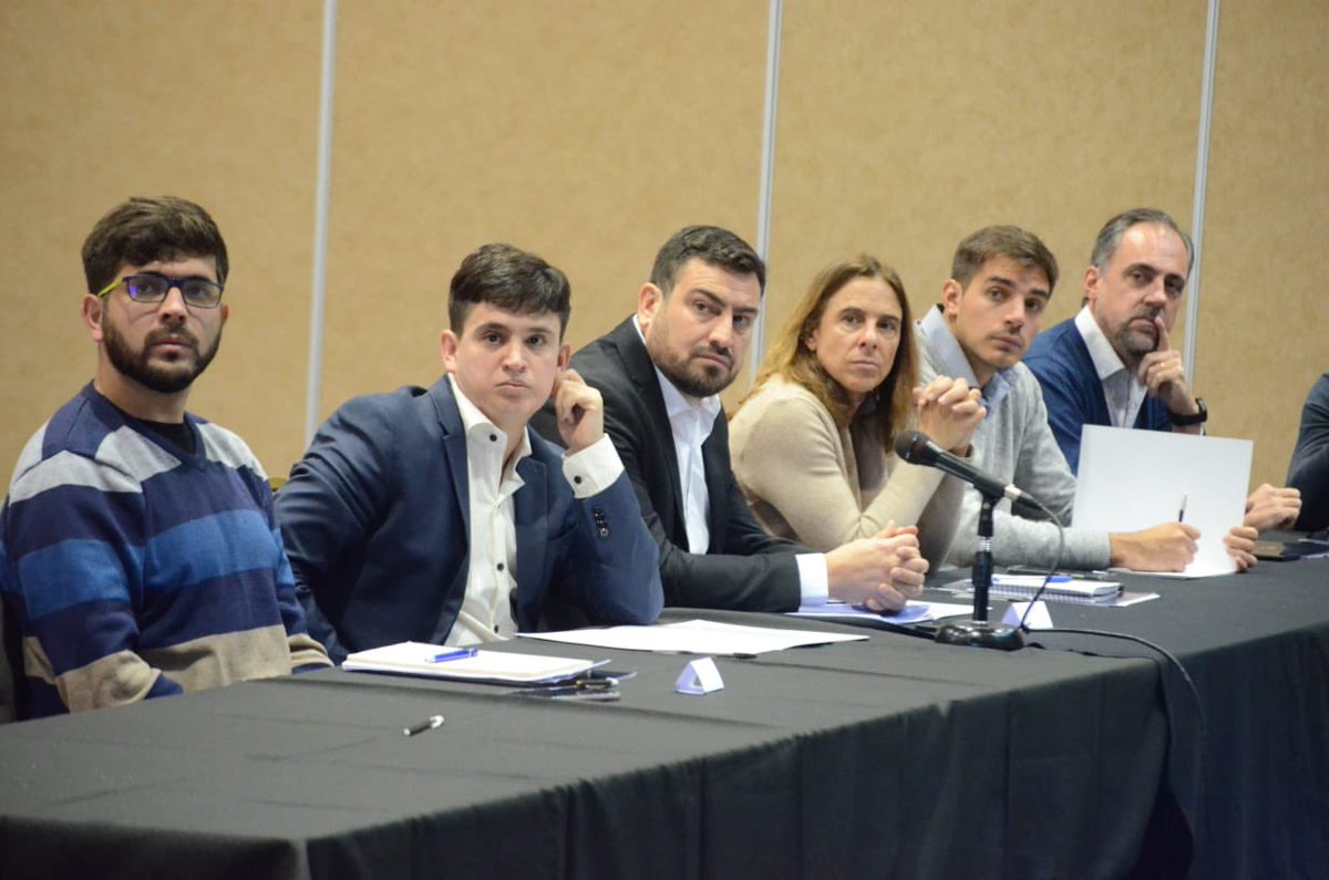 ricardo_villada's tweet photo. Seguimos trabajando en infraestructura y conectividad digital en toda #Salta
Nos reunimos el gobernador @GustavoSaenzOK, #SALTIC con las universidades y rep. del rubro de las telecomunicaciones para exponer el trabajo realizado hasta ahora y proyectar acciones público-privadas🤝 https://t.co/1YMZIAR8Bk