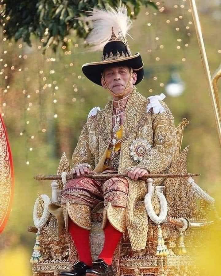 daddy_mootun's tweet photo. เนื่องในโอกาสวันเฉลิมพระชนมพรรษา พระบาทสมเด็จพระเจ้าอยู่หัว ๒๘ กรกฎาคม ๒๕๖๖
ขอพระองค์ทรงพระเจริญ
ด้วยเกล้าด้วยกระหม่อม ขอเดชะ
#เรารักสถาบันพระมหากษัตริย์ 
#วันเฉลิมพระชนมพรรษา 
#เรารักในหลวง https://t.co/6sUHT1x6Bv
