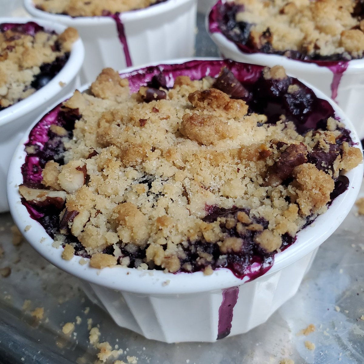 Who wants a warm blueberry crisp with a buttery pecan streusel topping? #food #cooking #baking #foodpoll